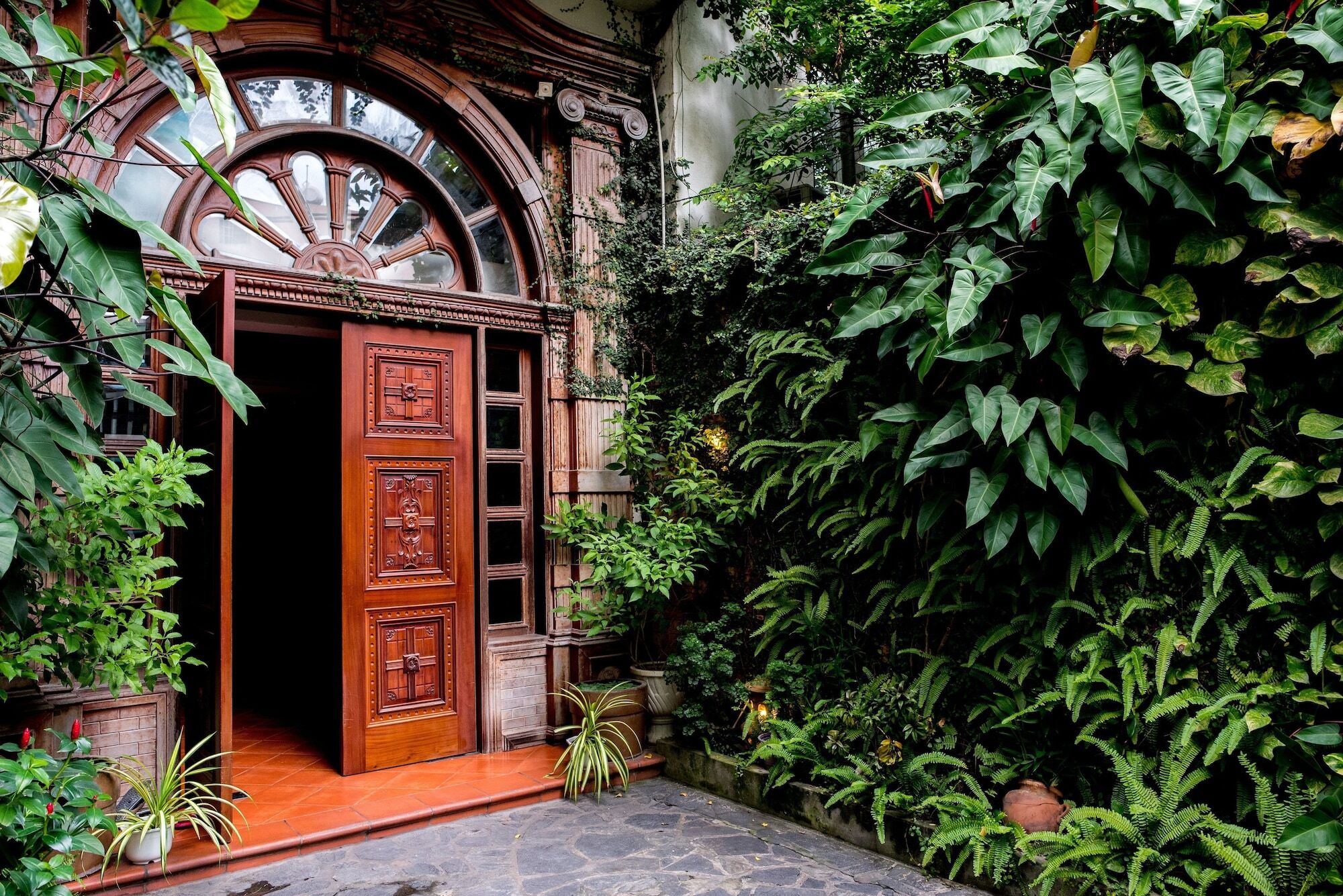 ホテル Ba Tra House ホーチミン市 エクステリア 写真